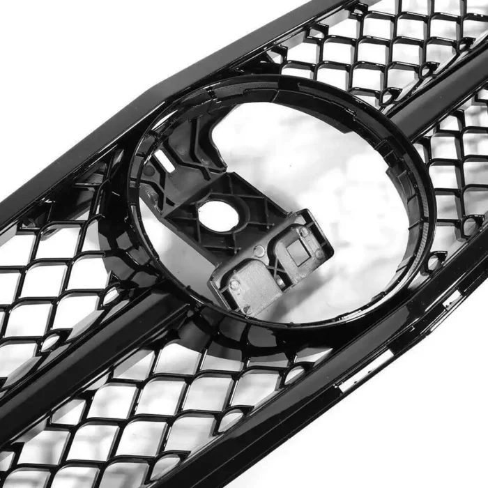 Juodos, blizgios grotelės skirtos Mercedes-Benz C klasė W204 - Image 6