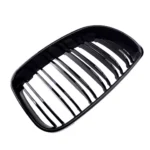 Juodos, blizgios, dvigubos grotelės skirtos BMW E81, E82, E87, E88 LCI (2007-2013) - Image 2