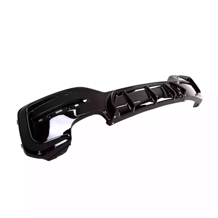 Juodas, blizgus (2x0) galinio buferio difuzorius skirtas BMW F20, F21 LCI (2015-2019) - Image 4