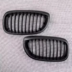 Juodos, matinės, viengubos grotelės skirtos BMW E46 coupe/cabrio (2003-2005)