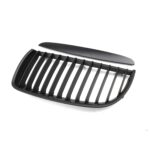 Juodos, matinės, viengubos grotelės skirtos BMW E90, E91 (2005-2008) - Image 3