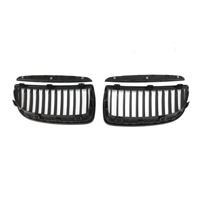 Juodos, matinės, viengubos grotelės skirtos BMW E90, E91 (2005-2008) - Image 5