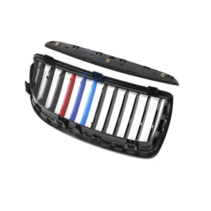 Juodos, blizgios, viengubos "3M" stiliaus grotelės skirtos BMW E90, E91 (2005-2008) - Image 5