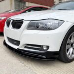 Juodi, blizgūs priekinio buferio spoileriai skirti BMW E90, E91 - Image 3