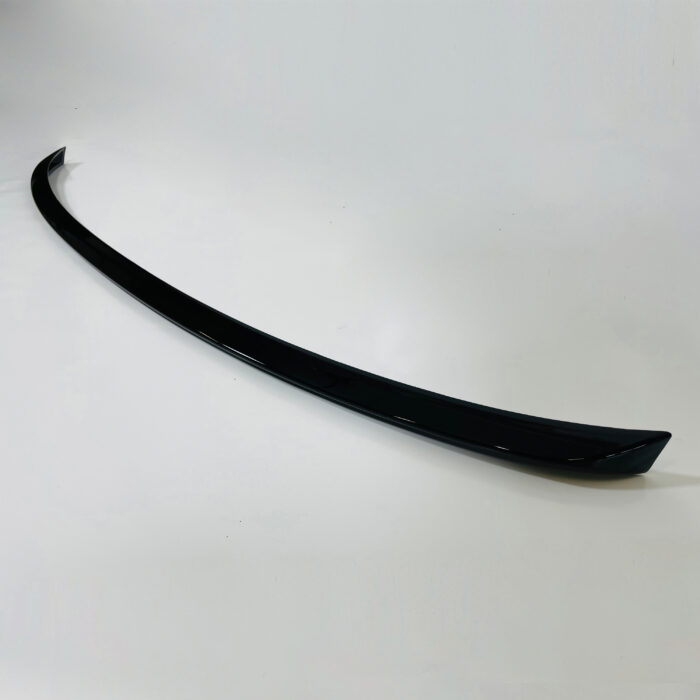 Juodas, blizgus spoileris skirtas BMW G20 - Image 2