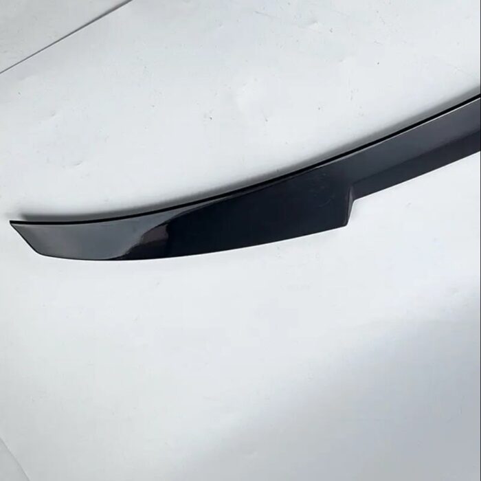 Juodas, blizgus M4 stiliaus spoileris skirtas BMW F36 - Image 2