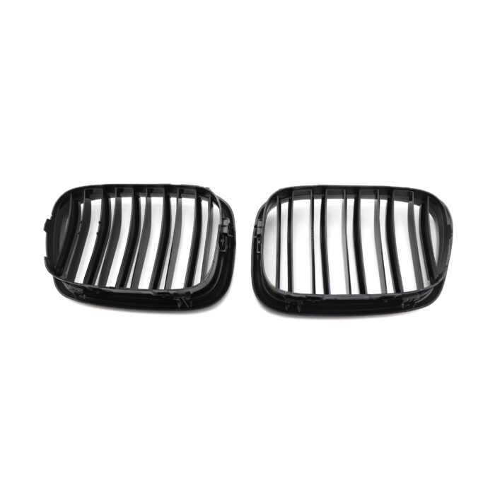 Juodos, blizgios, dvigubos grotelės skirtos BMW E39 (1996-2003) - Image 3