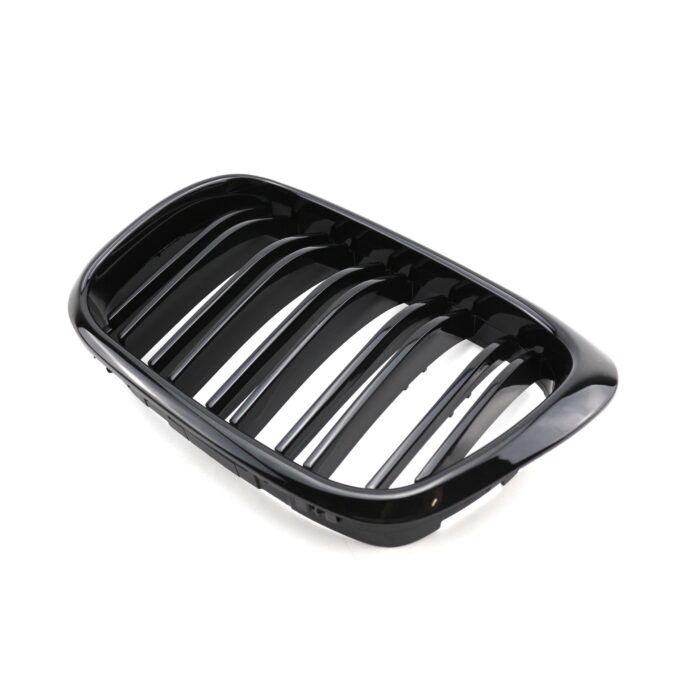 Juodos, blizgios, dvigubos grotelės skirtos BMW E39 (1996-2003) - Image 4