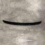 Juodas, blizgus spoileris skirtas BMW E39 - Image 2