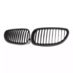 Juodos, matinės, viengubos grotelės skirtos BMW E60, E61
