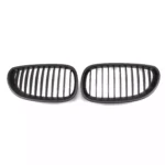 Juodos, matinės, viengubos grotelės skirtos BMW E60, E61 - Image 2