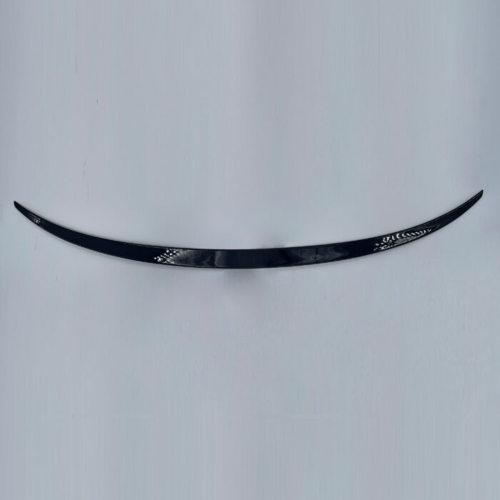 Juodas, blizgus spoileris skirtas BMW F10 - Image 2