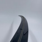 Juodas, blizgus spoileris skirtas BMW F10 - Image 4