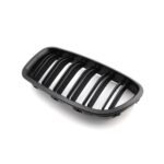 Juodos, matinės, dvigubos grotelės skirtos BMW F10, F11 - Image 4