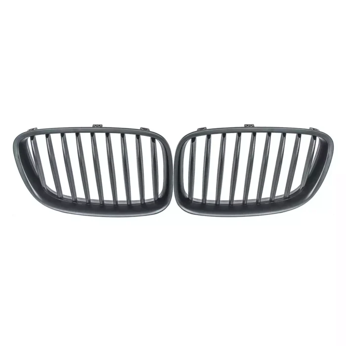 Juodos, matinės, viengubos grotelės skirtos BMW F07 - Image 1