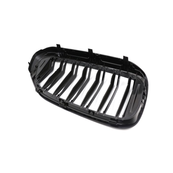 Juodos, blizgios, dvigubos grotelės skirtos BMW G30, G31 PRE-LCI (2017-2020) - Image 5