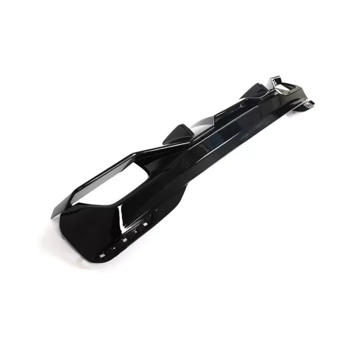 Juodas, blizgus, galinio buferio difuzorius skirtas BMW G30, G31 - Image 4