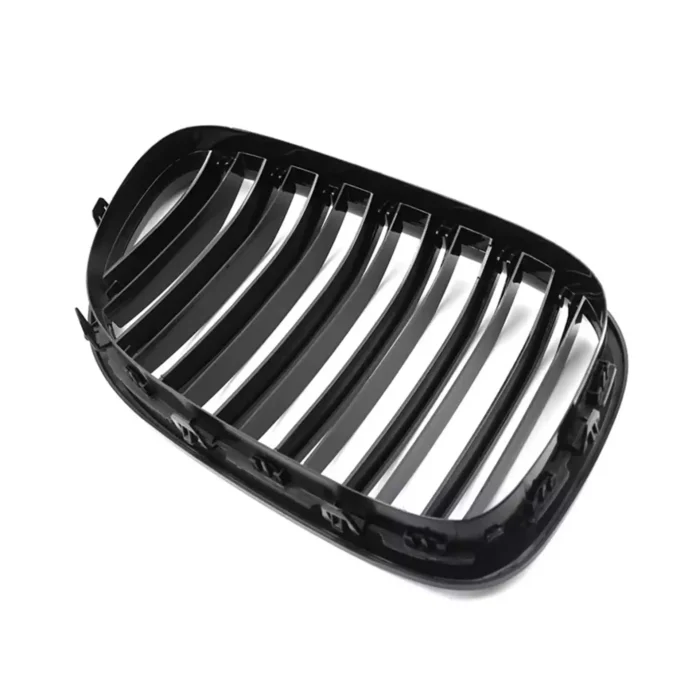 Juodos, blizgios, dvigubos grotelės skirtos BMW F01, F02 - Image 5