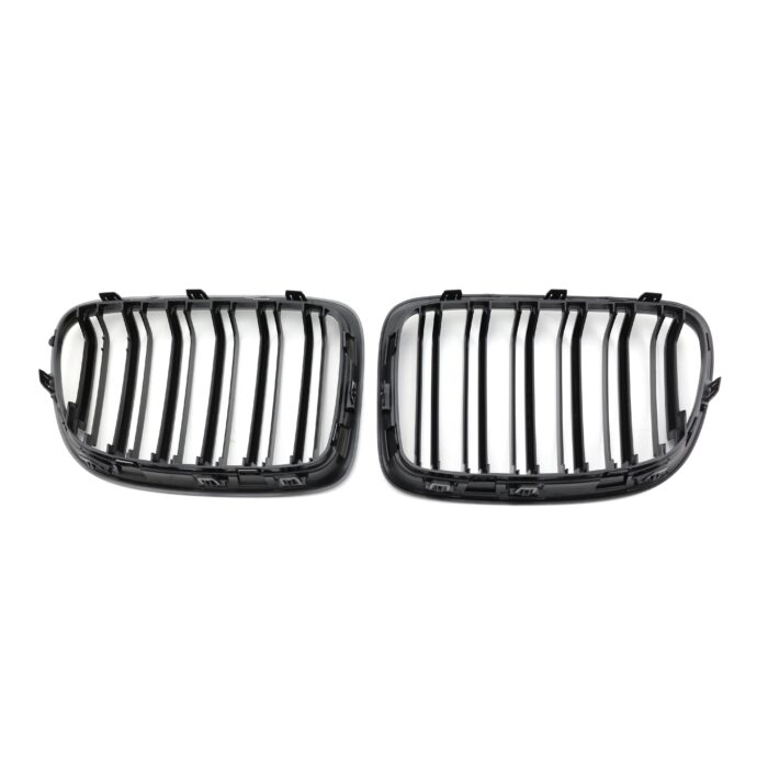 Juodos, blizgios, dvigubos grotelės skirtos BMW E84 - Image 3