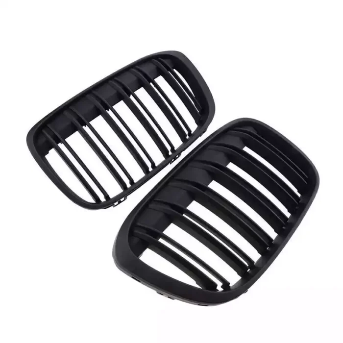 Juodos, matinės, dvigubos grotelės skirtos BMW F48 (2015-2019) - Image 2