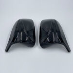 Juodi, blizgūs veidrodelių dangteliai skirti BMW G01, G02, G05, G06