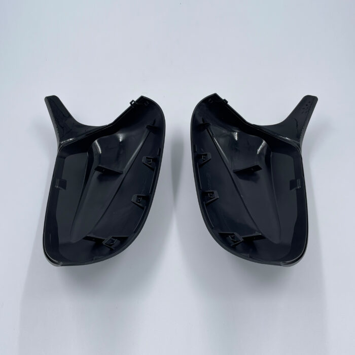 Juodi, blizgūs veidrodelių dangteliai skirti BMW G01, G02, G05, G06 - Image 2