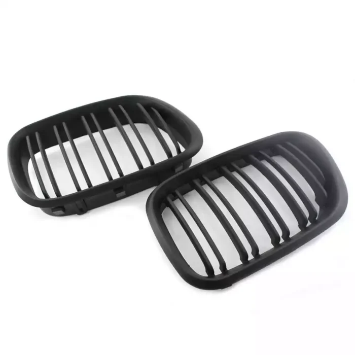 Juodos, matinės, dvigubos grotelės skirtos BMW E53 (99-02) - Image 2