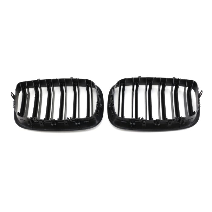 Juodos, matinės, dvigubos grotelės skirtos BMW E70, E71 - Image 3