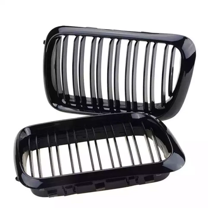 Juodos, blizgios, dvigubos grotelės skirtos E36 LCI (1996-1999) - Image 4