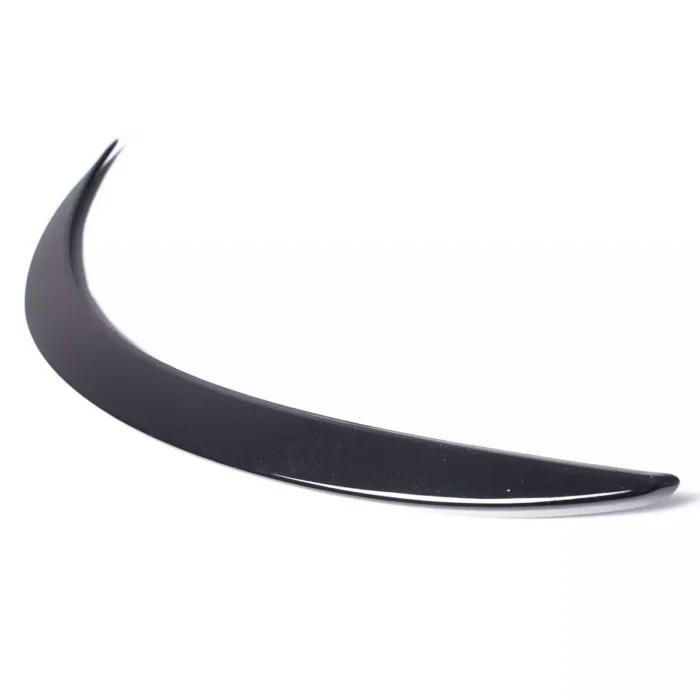 Juodas, blizgus spoileris skirtas Mercedes-Benz W205 - Image 3