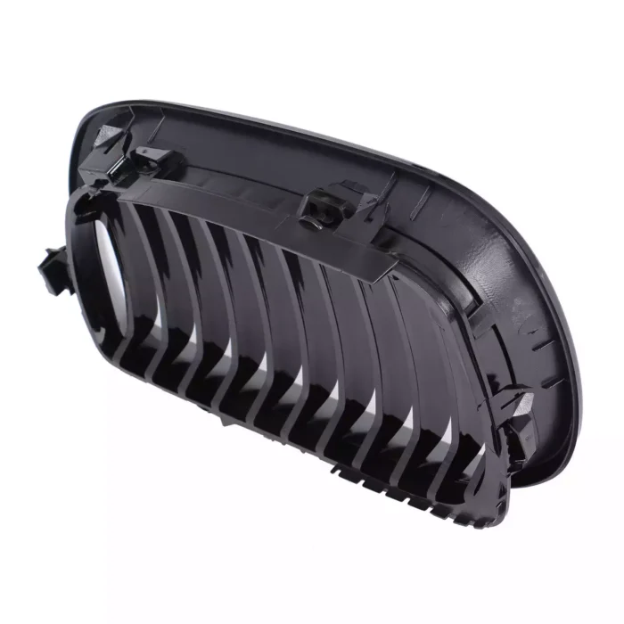 Juodos, blizgios, viengubos grotelės skirtos BMW E46 (2001-2005) - Image 4