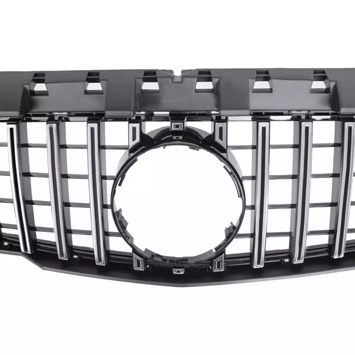 Juodos, chrominės grotelės skirtos Mercedes-Benz C117 (2013-2016) - Image 3