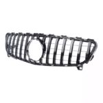 Juodos, blizgios grotelės