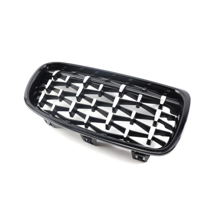 Juodos, chrominės "diamond" stiliaus grotelės skirtos BMW F30, F31 - Image 4